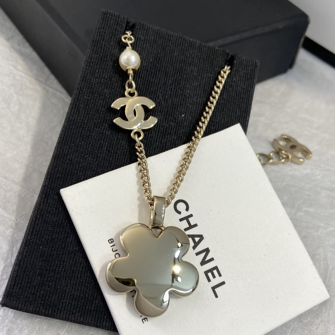 Chanel Blue Flower Necklace