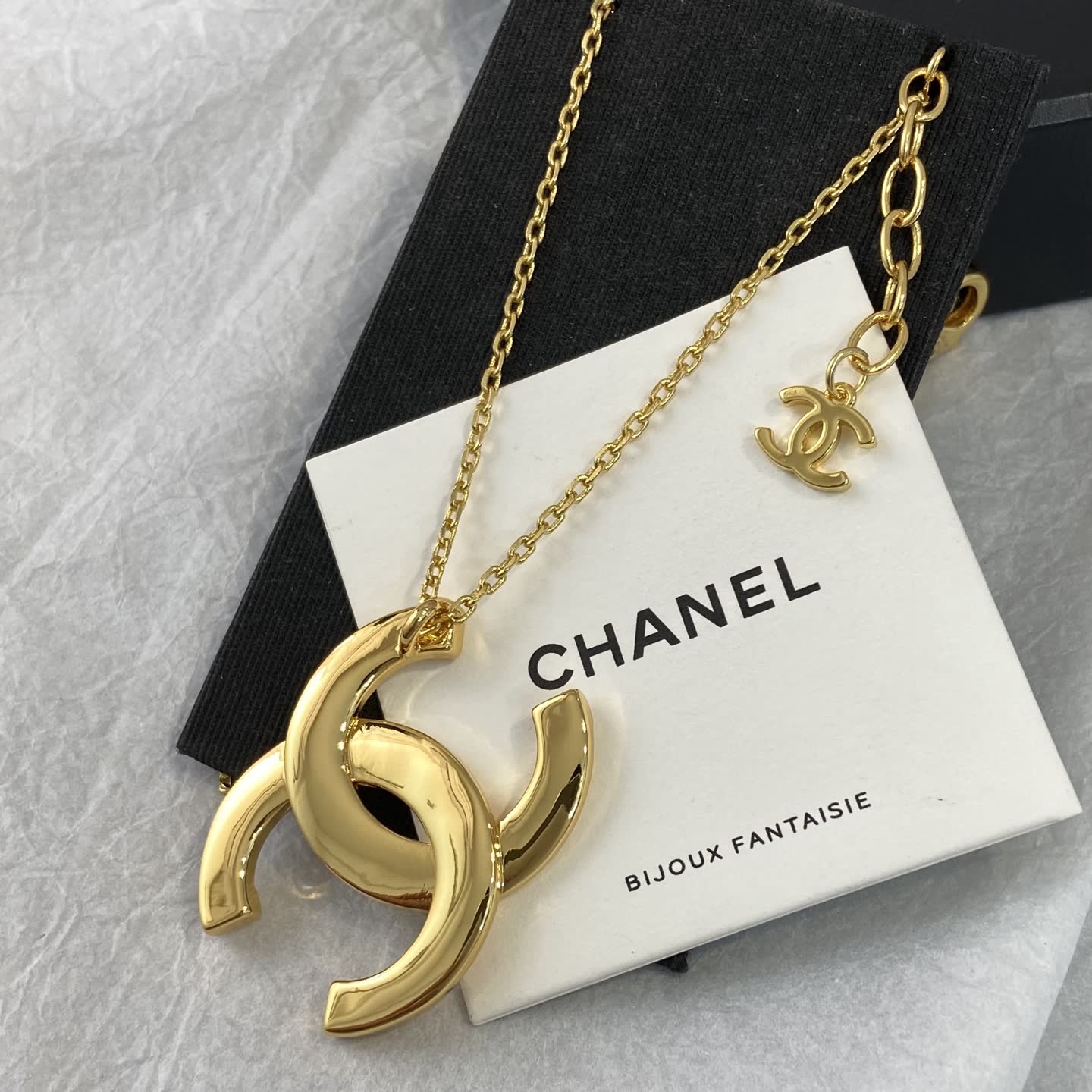Chanel CC Logo Gold Necklace