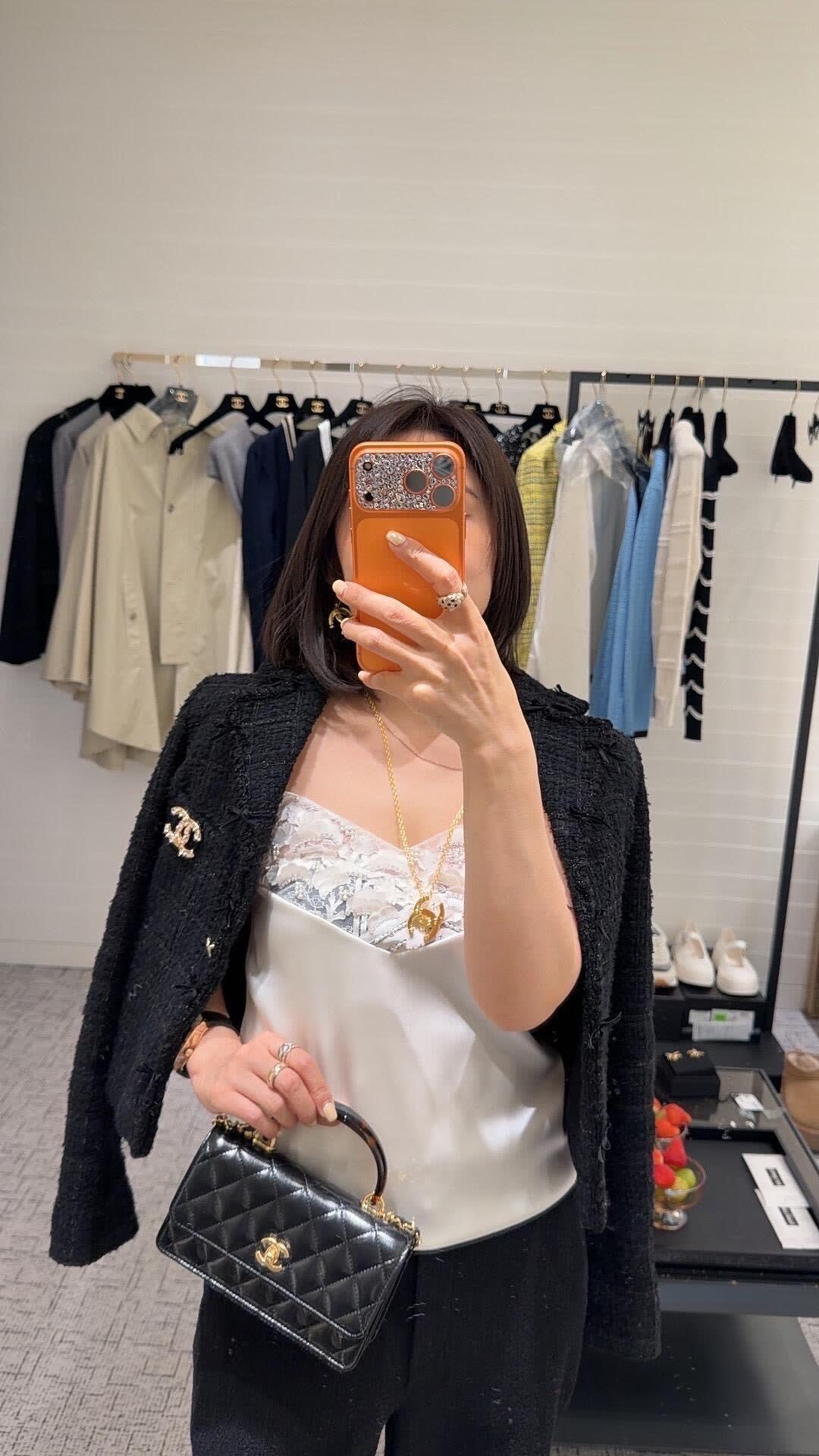 Chanel CC Logo Gold Necklace