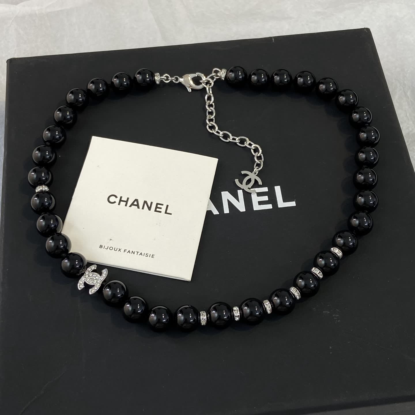 Chanel Black and White Pearl Necklace Set