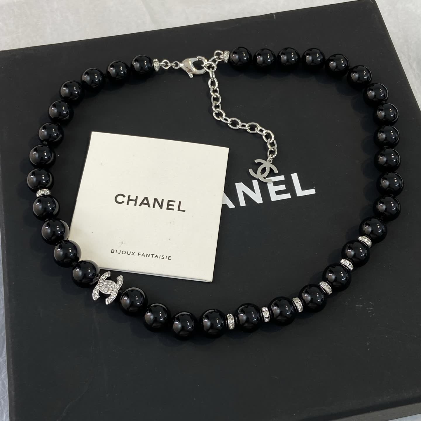 Chanel Black and White Pearl Necklace Set