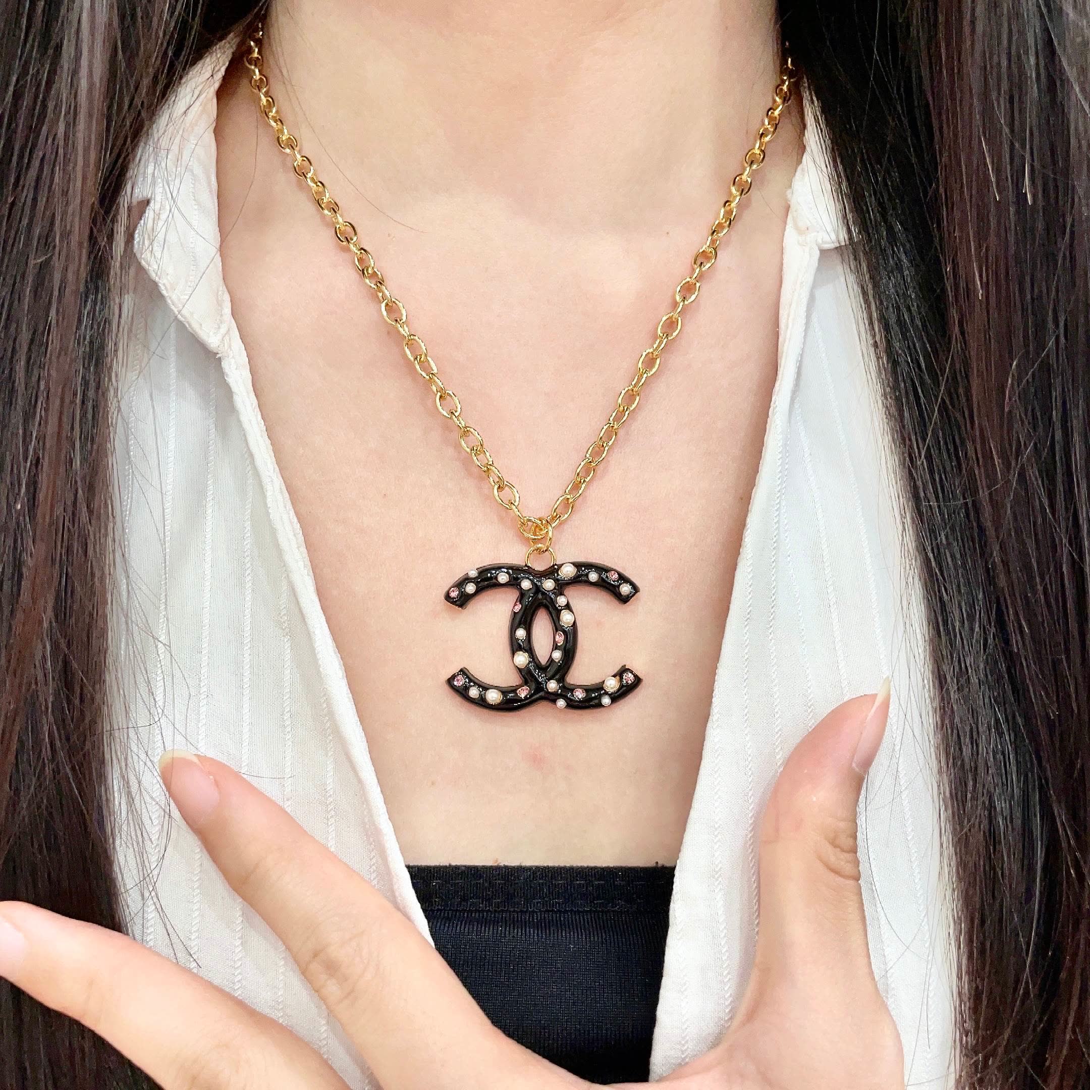 Chanel CC Logo Pendant Necklace