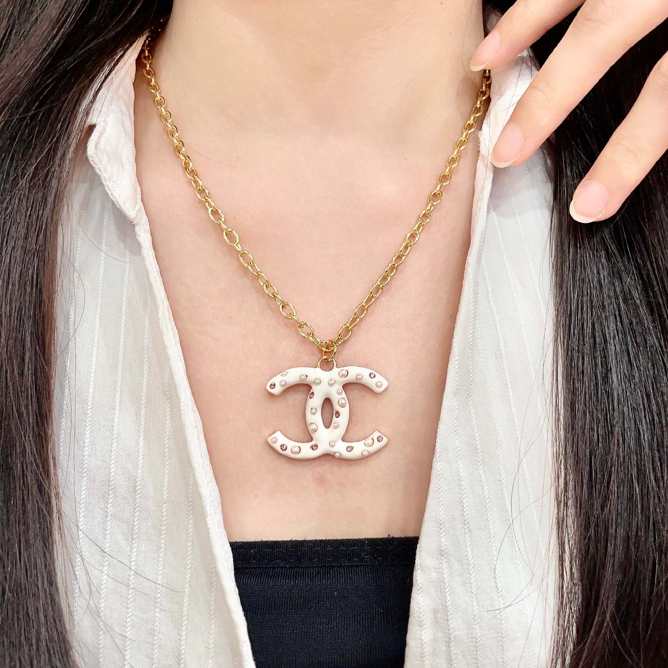 Chanel CC Logo Pendant Necklace