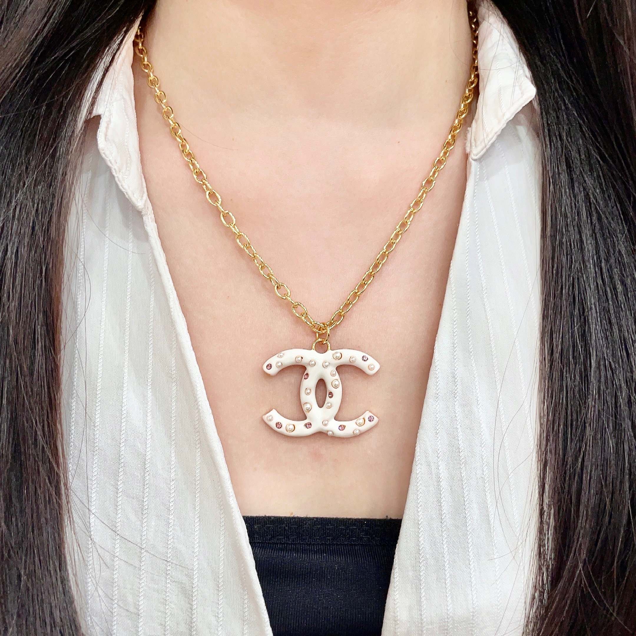 Chanel CC Logo Pendant Necklace