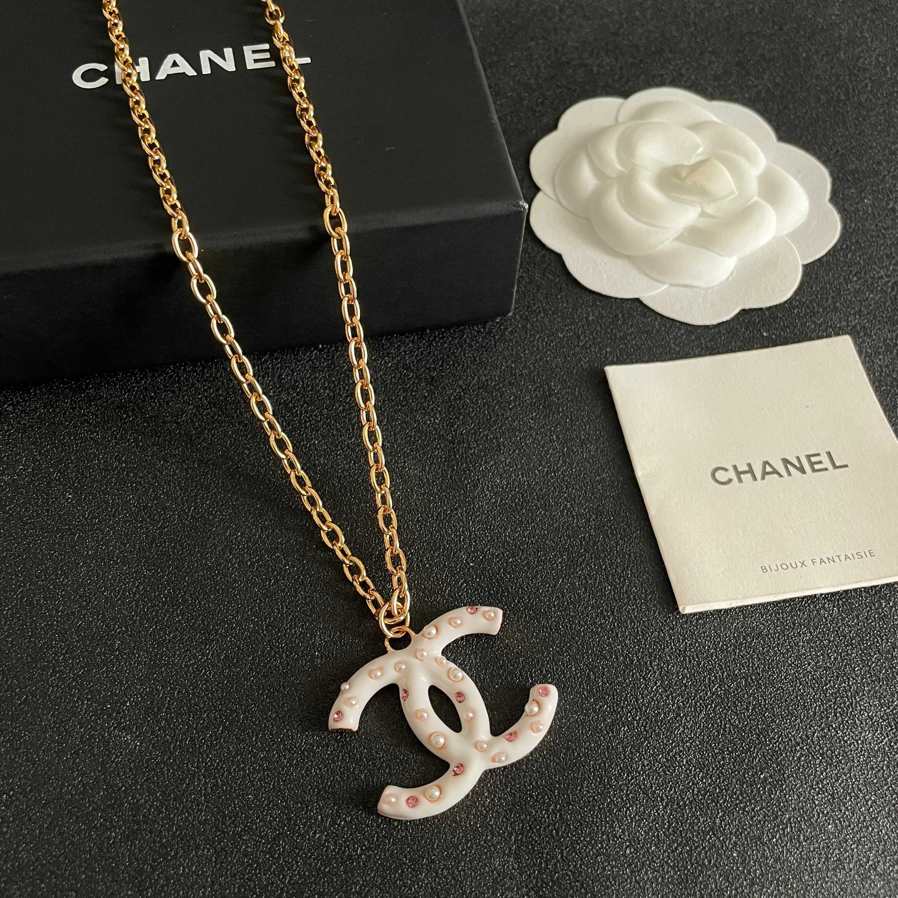 Chanel CC Logo Pendant Necklace