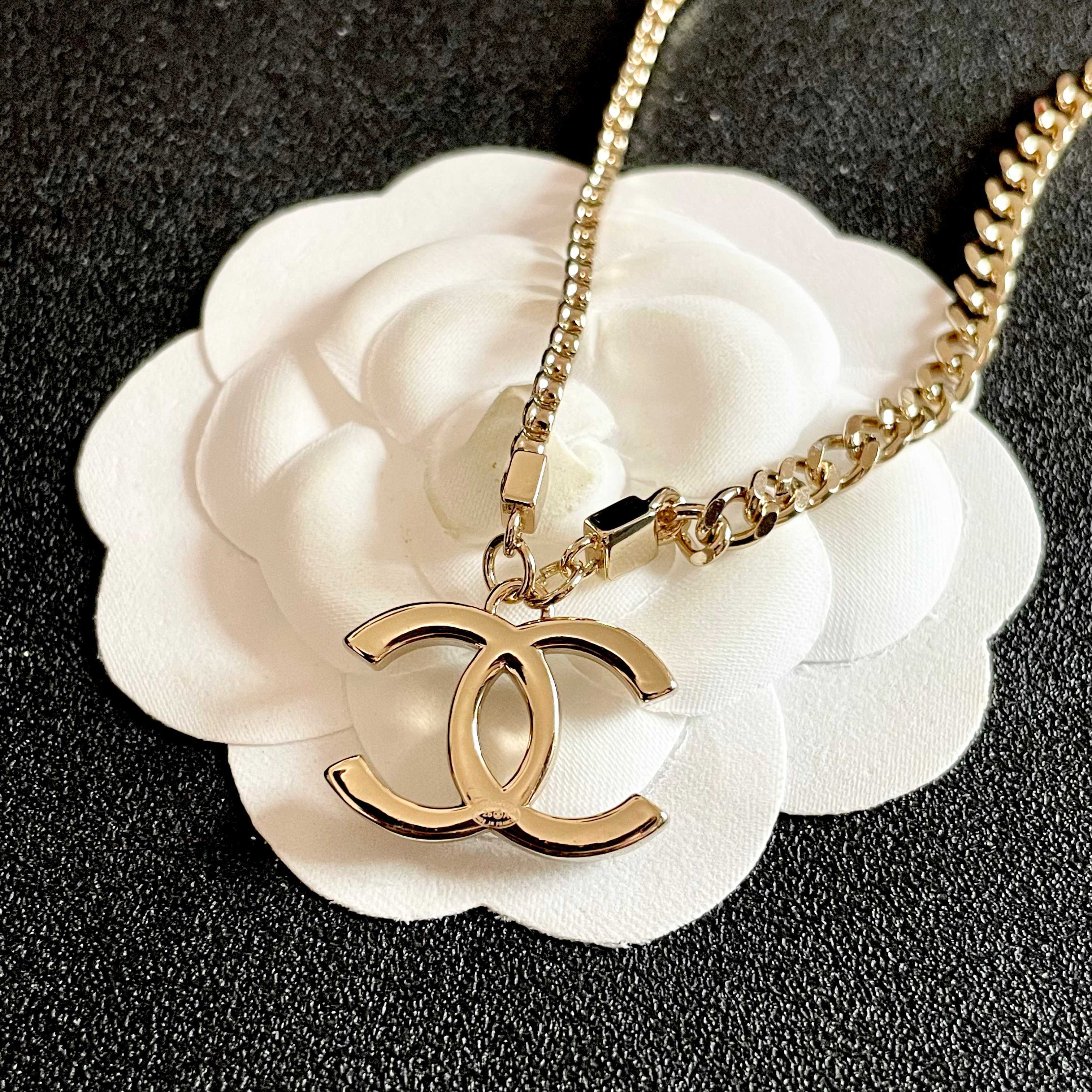 Chanel CC Logo Pendant Necklace