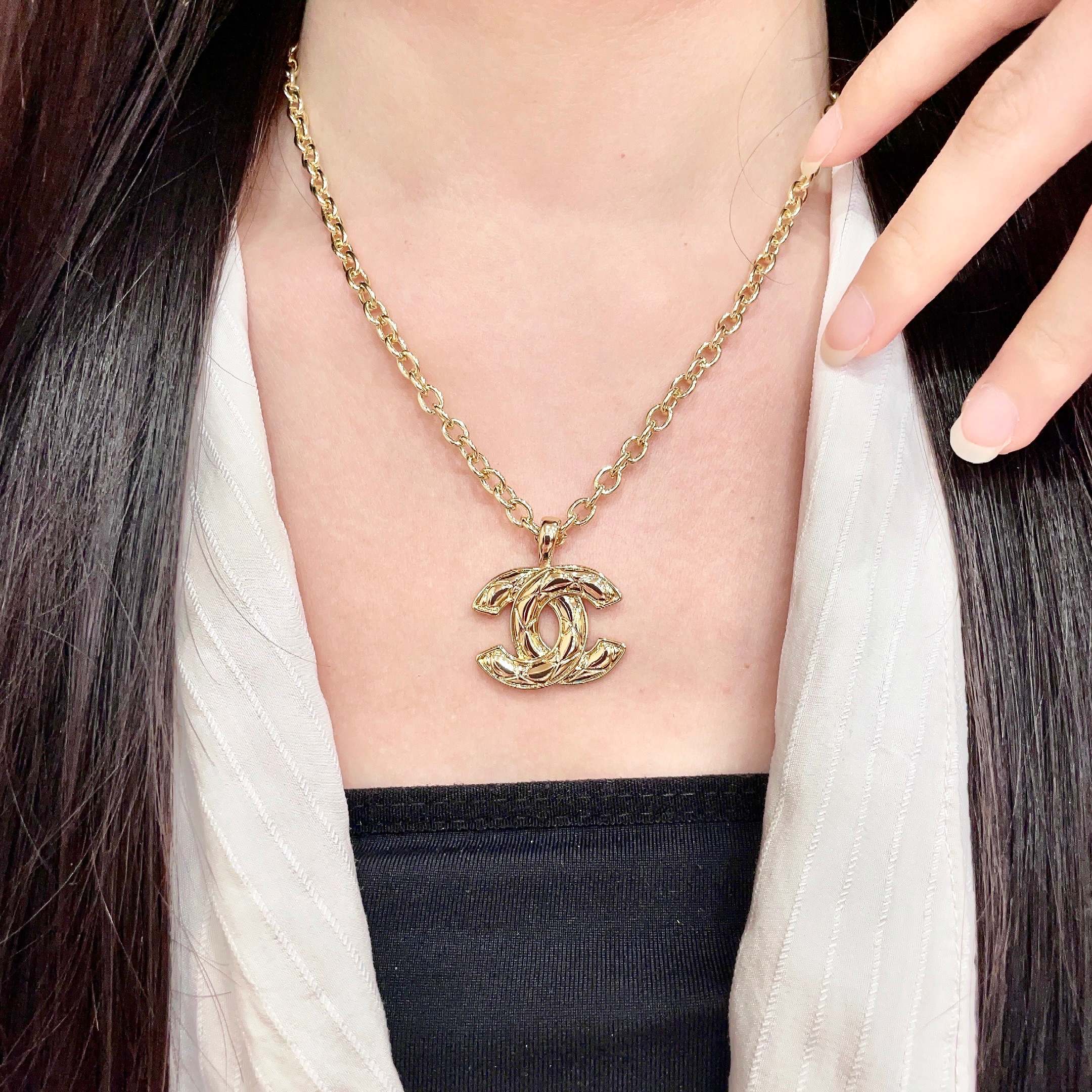 Chanel CC Logo Gold Necklace