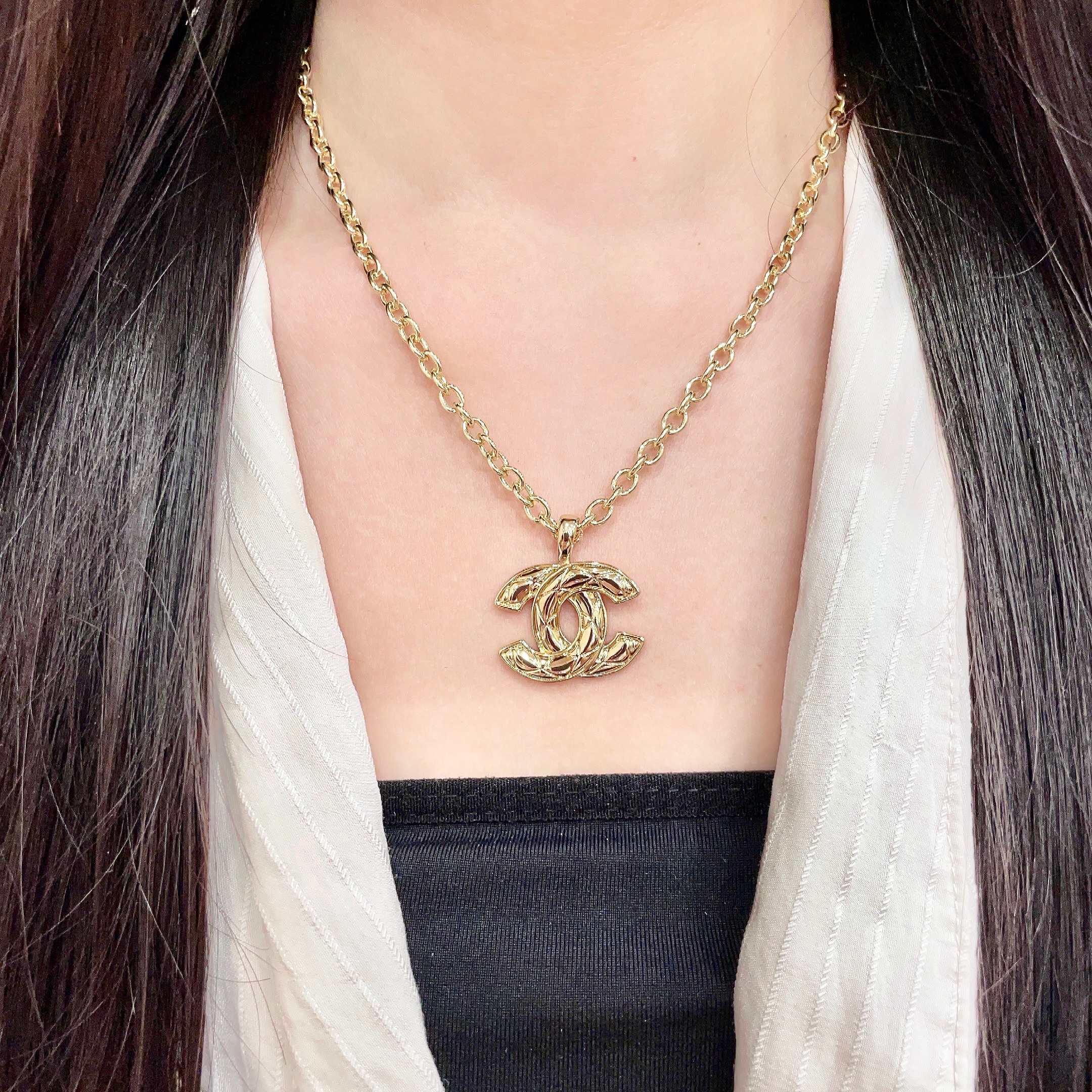 Chanel CC Logo Gold Necklace