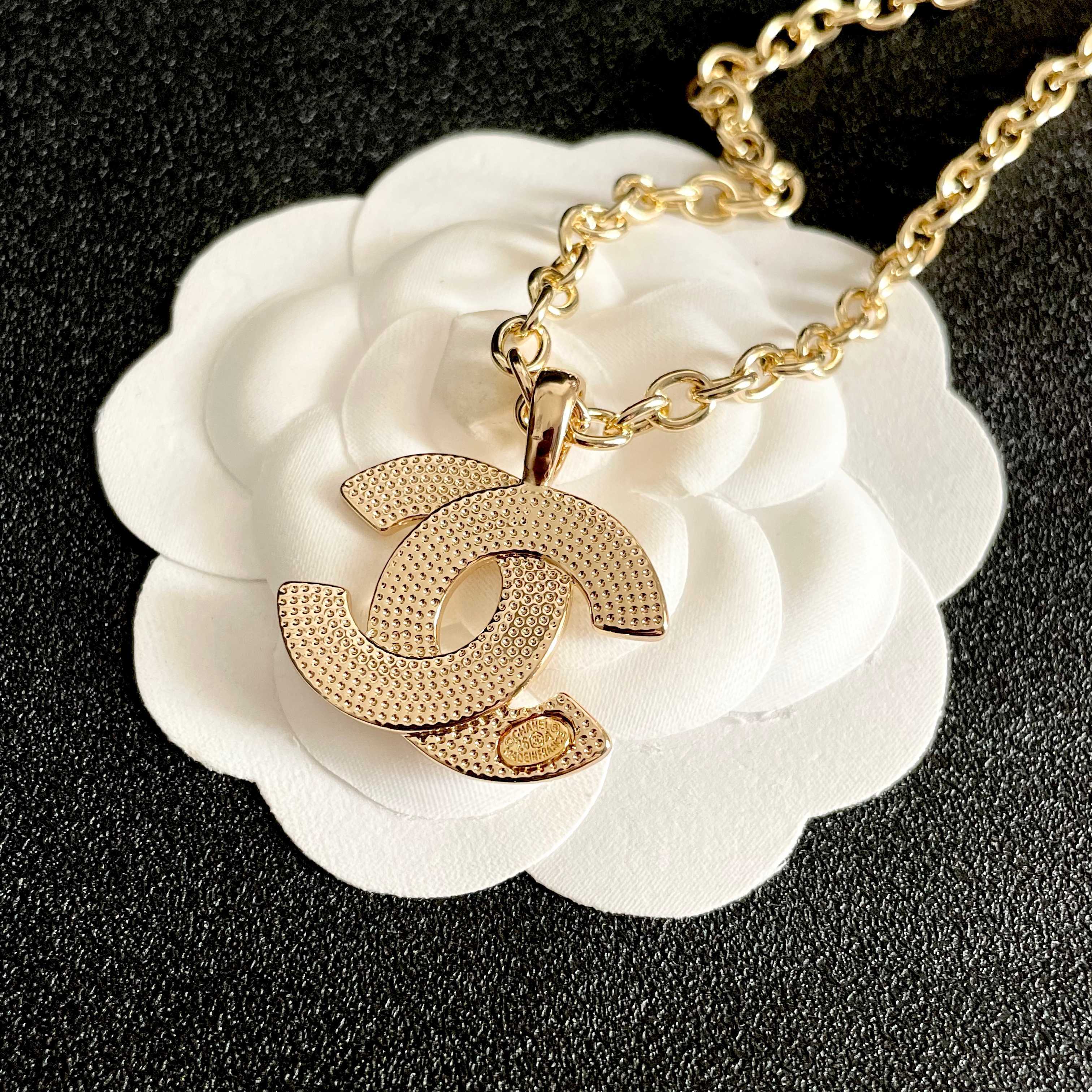 Chanel CC Logo Gold Necklace