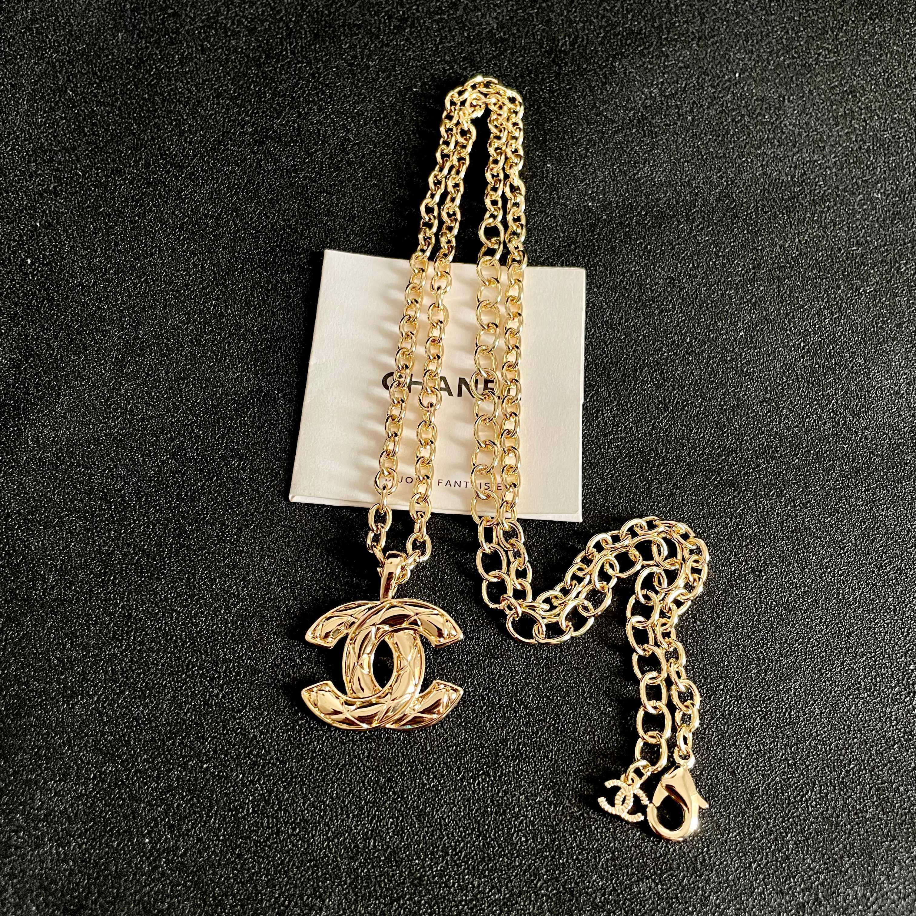Chanel CC Logo Gold Necklace