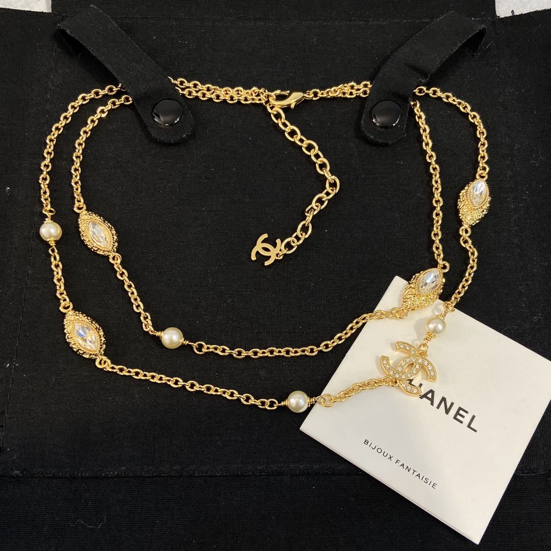 Chanel Gold Tone Crystal and Pearl Necklace