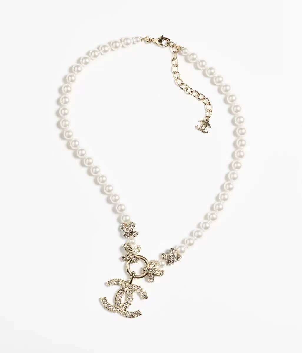 Chanel Pearl Necklace with CC Pendant
