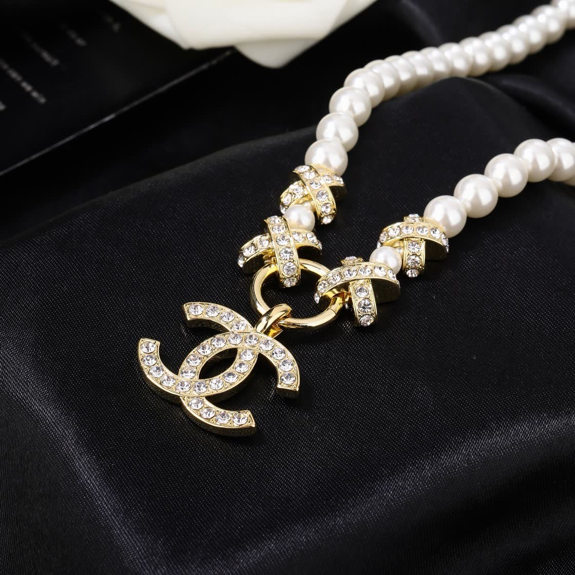 Chanel Pearl Necklace with CC Pendant
