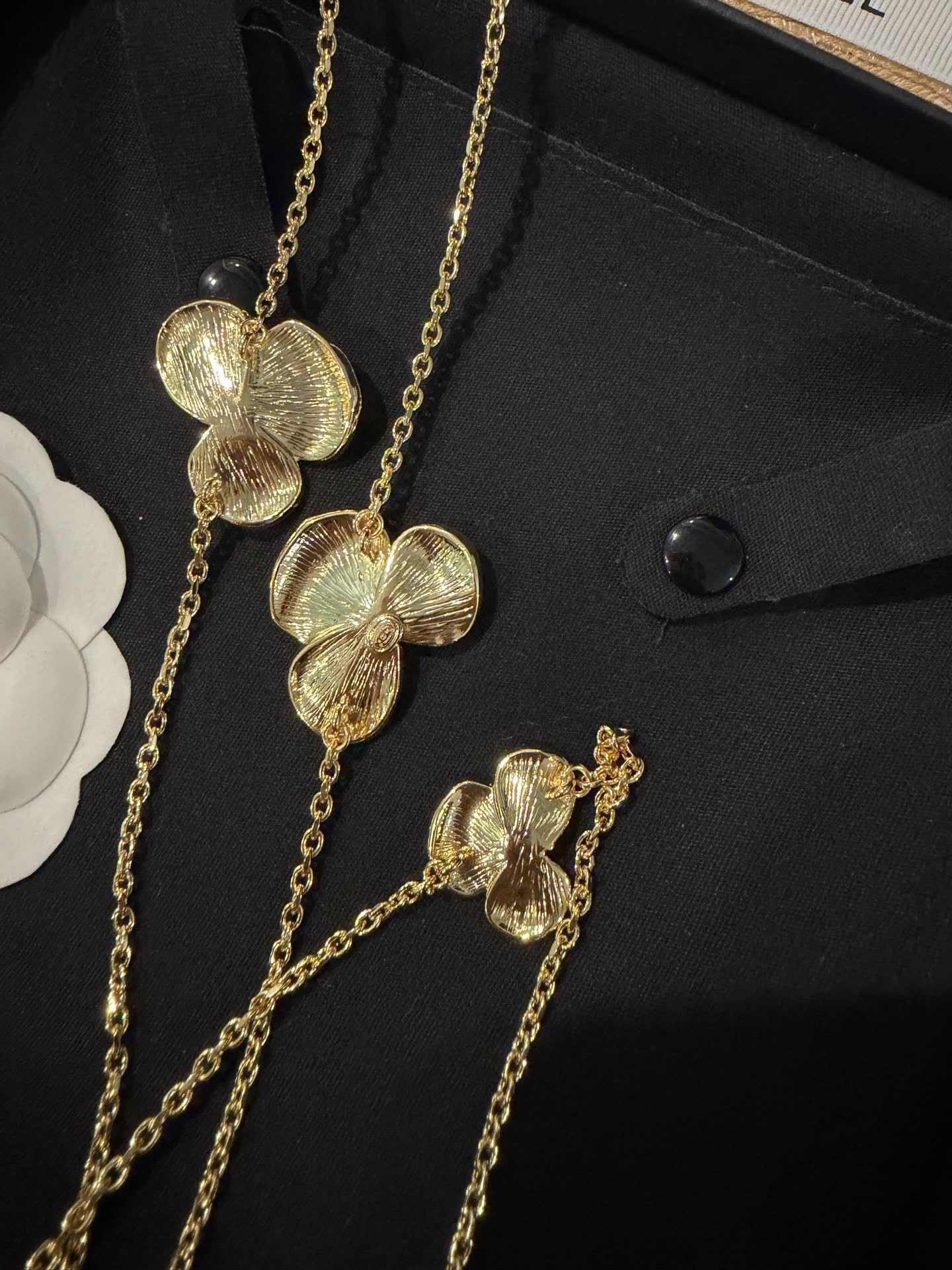 Chanel Necklace with Enamel Flowers and Pearls