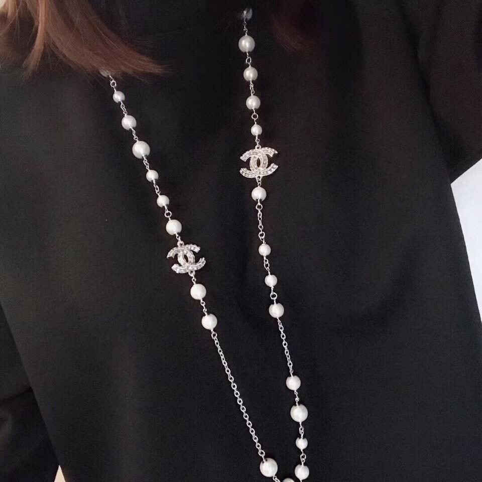 Chanel CC Pearl Necklace