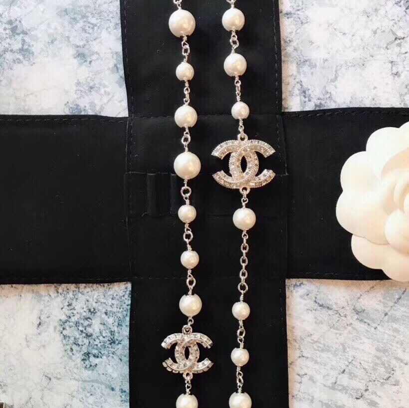 Chanel CC Pearl Necklace