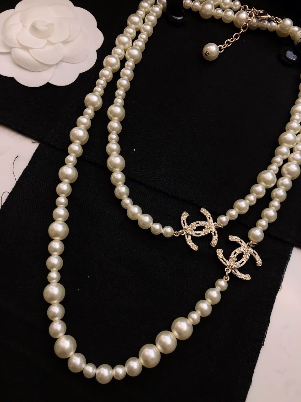 Chanel Pearl Necklace with CC Logo