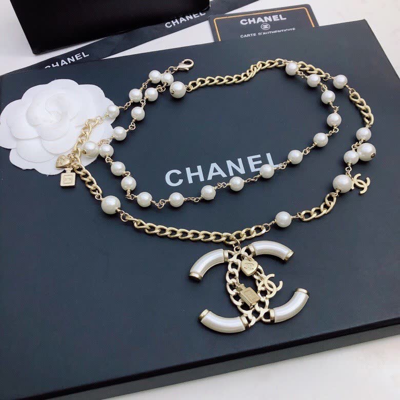 Chanel Pearl and Chain Necklace