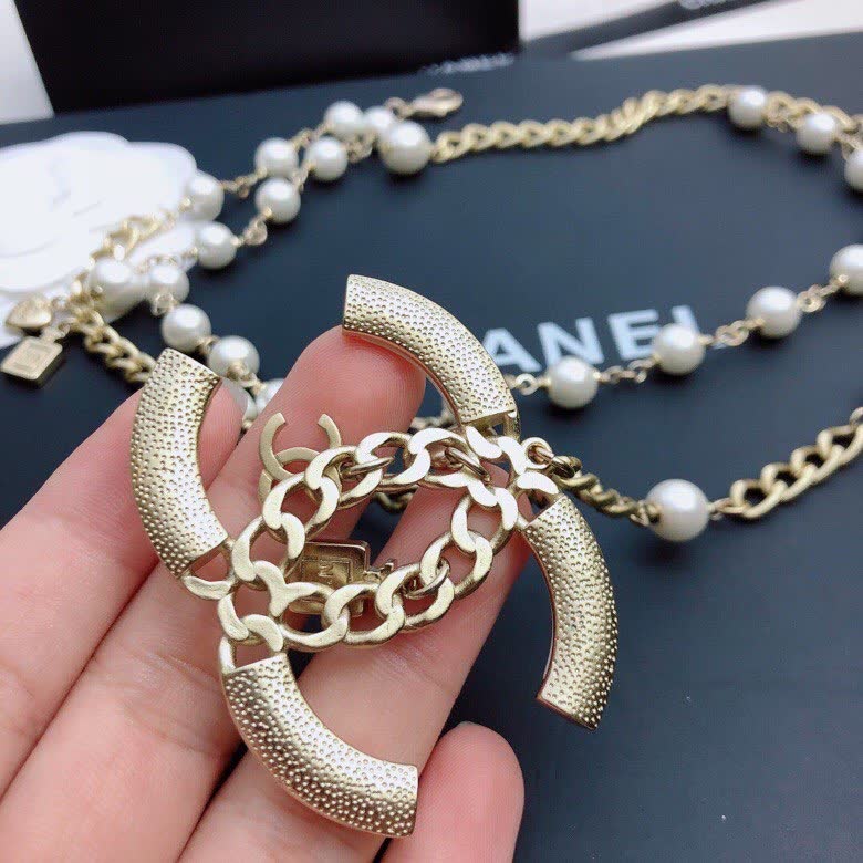 Chanel Pearl and Chain Necklace