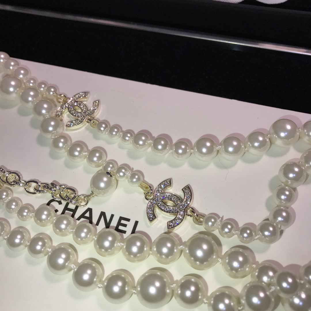 Chanel Pearl Necklace with CC Logo