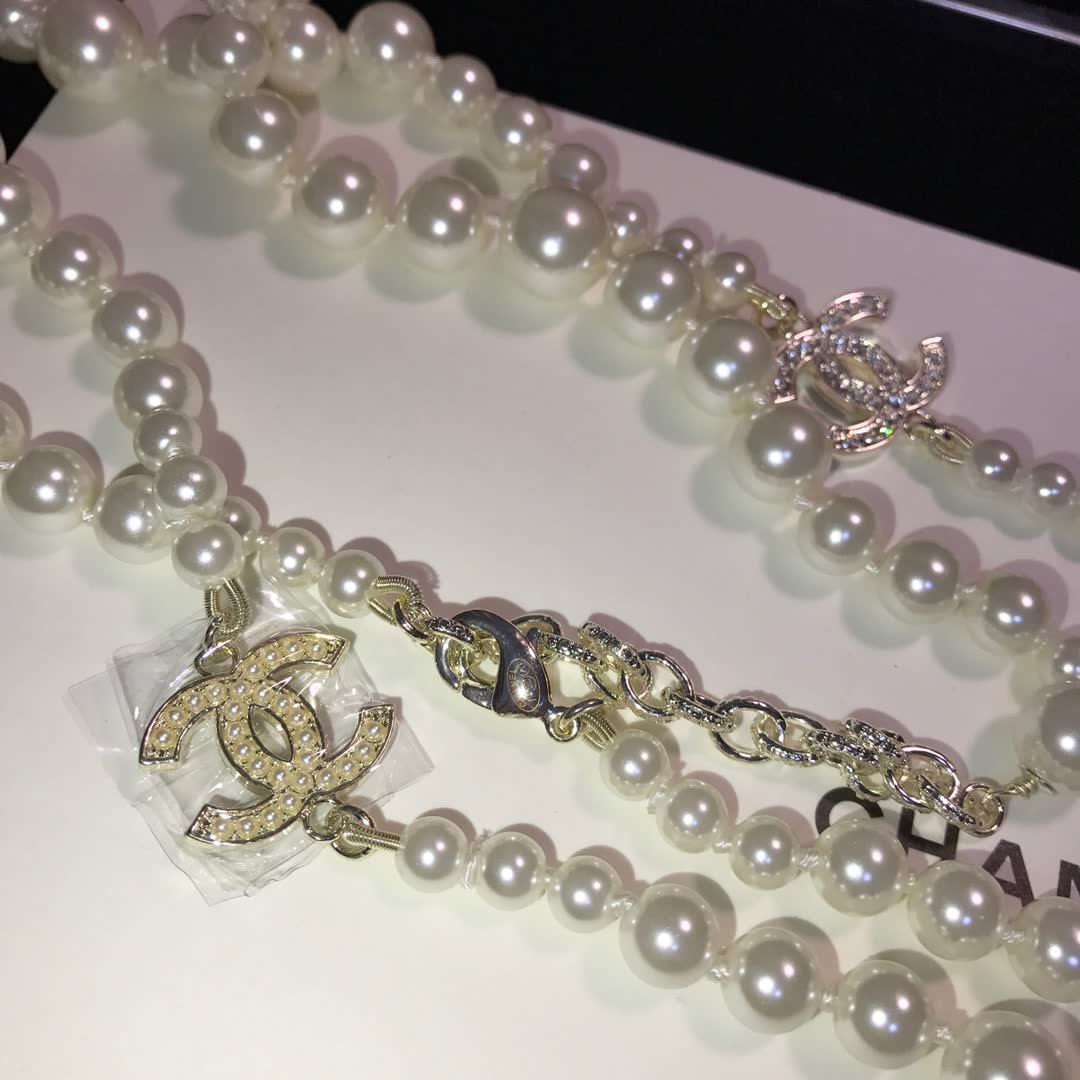 Chanel Pearl Necklace with CC Logo