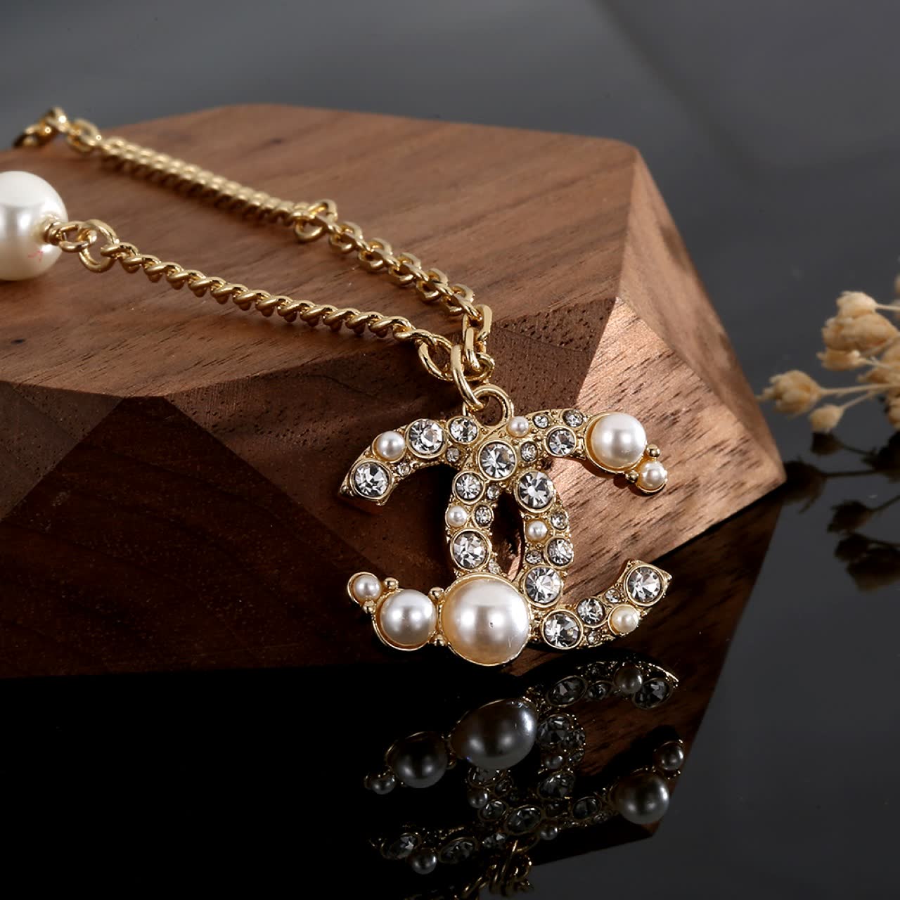 Chanel CC Pearl Necklace