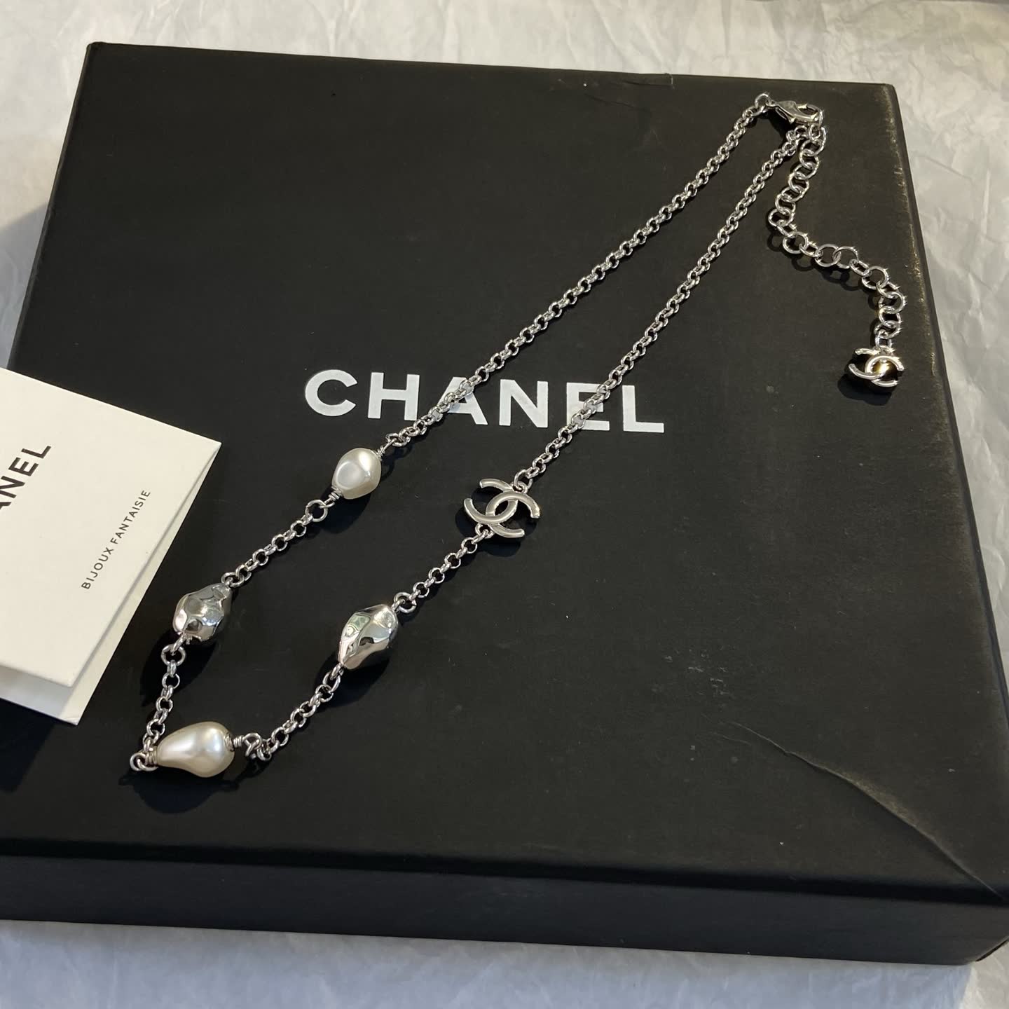 Chanel Pearl and Metal Link Necklace-XX1262
