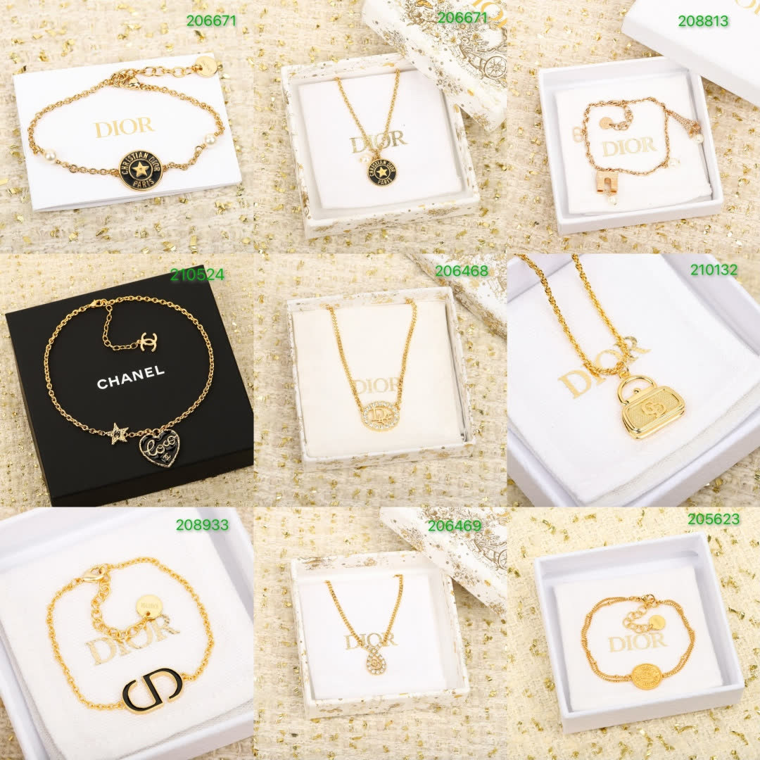 Chanel CC Logo Necklace