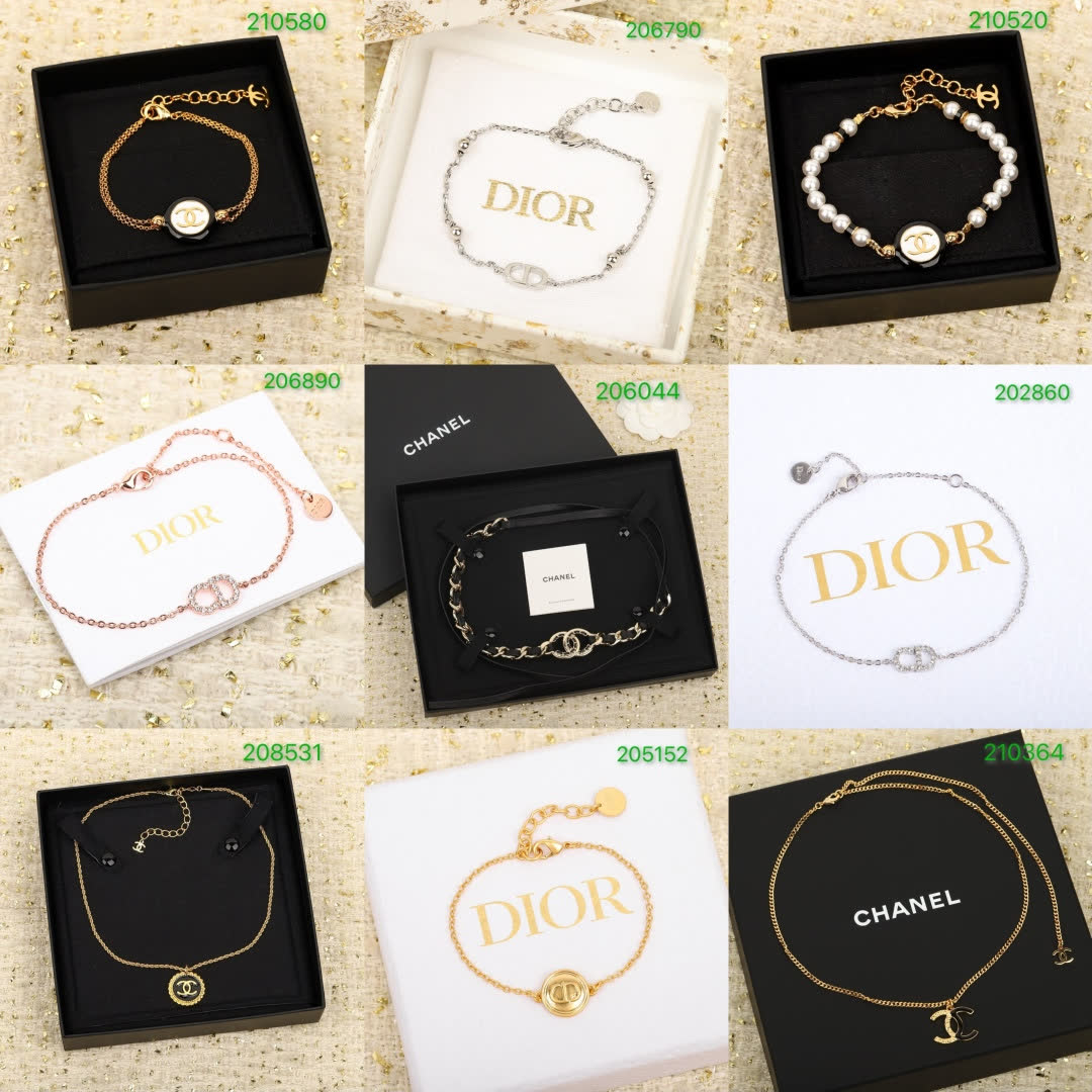 Chanel CC Logo Necklace
