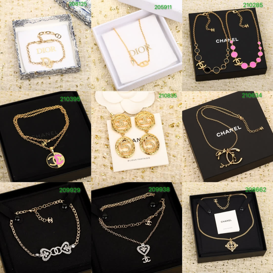 Chanel CC Logo Necklace