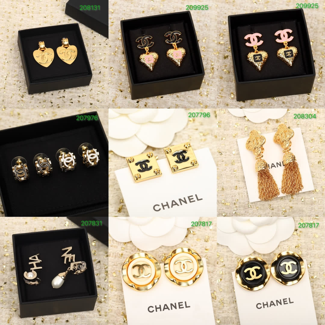 Chanel CC Logo Gold Necklace