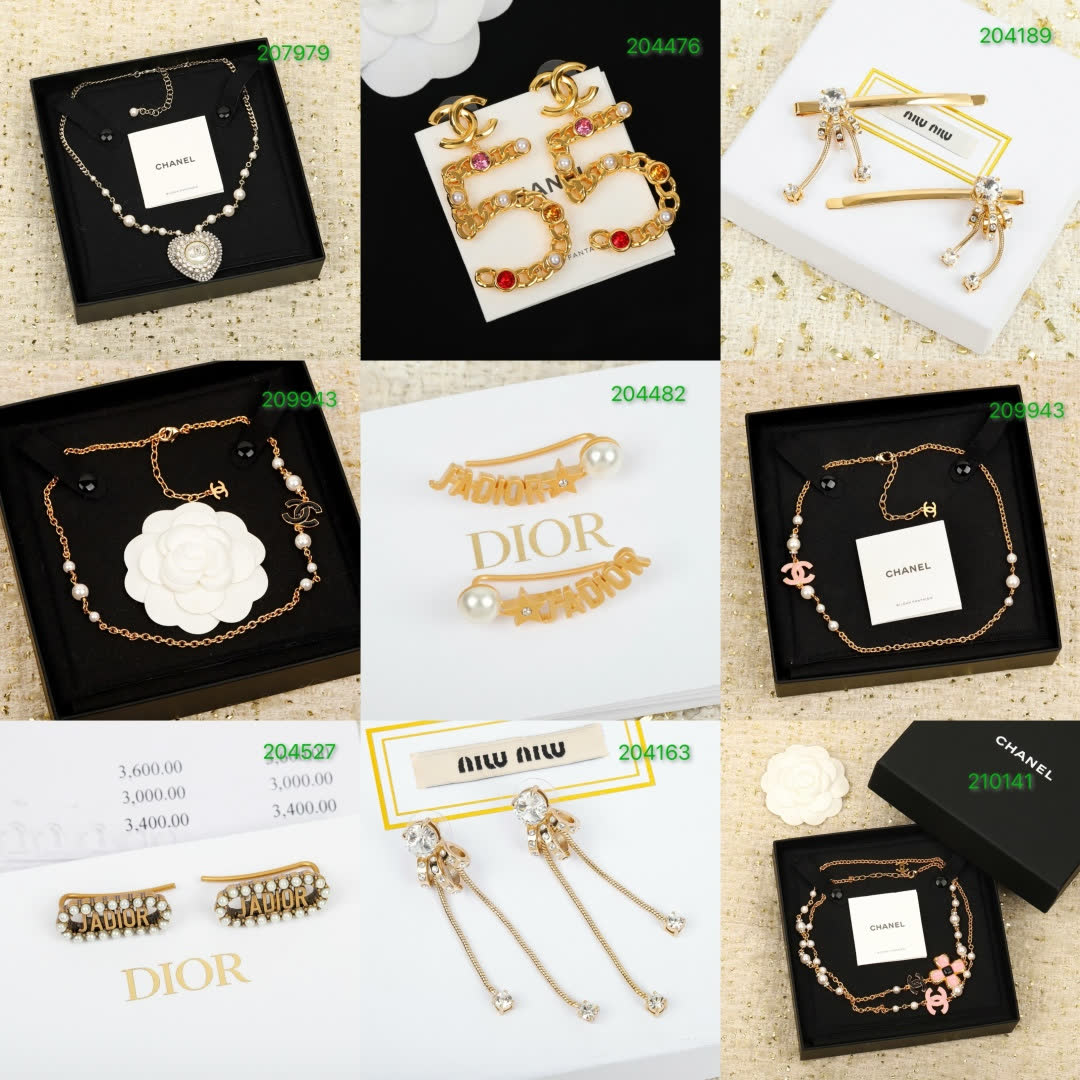 Chanel Pearl Necklace with Pendant