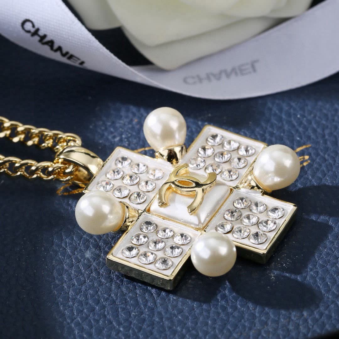 Chanel CC Crystal and Pearl Necklace