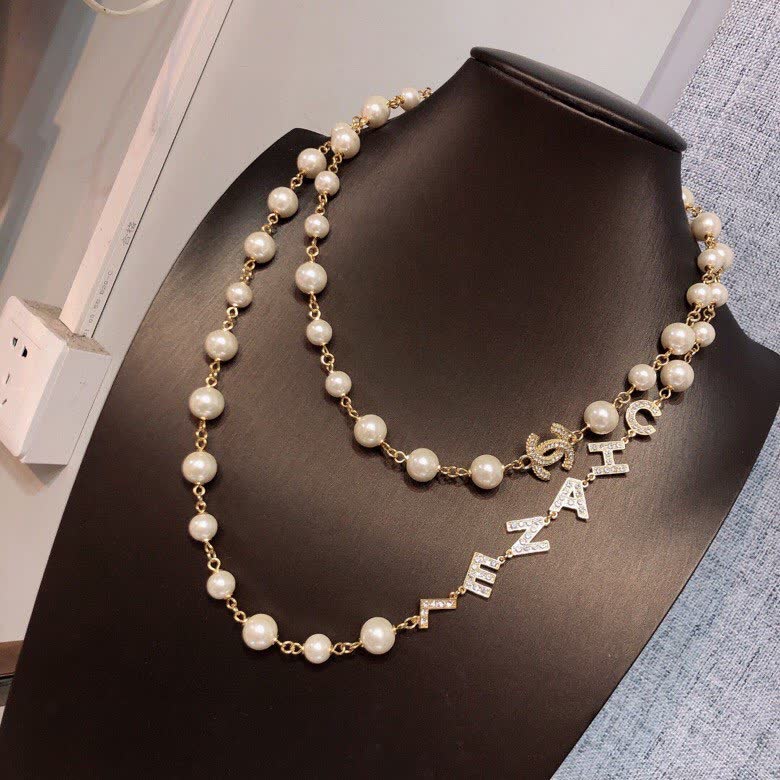 CHANEL Pearl Chain Necklace