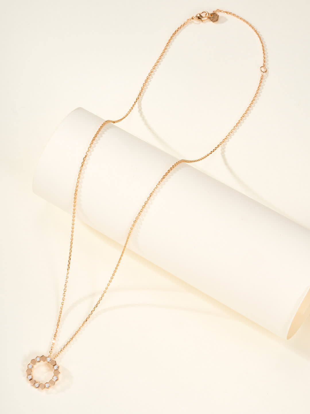 Chaumet Elegant Hexagon Diamond Circle Pendant Necklace