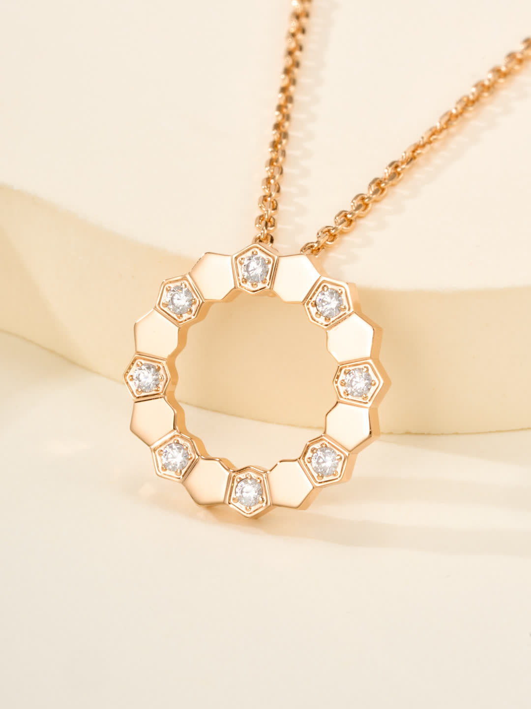 Chaumet Elegant Hexagon Diamond Circle Pendant Necklace