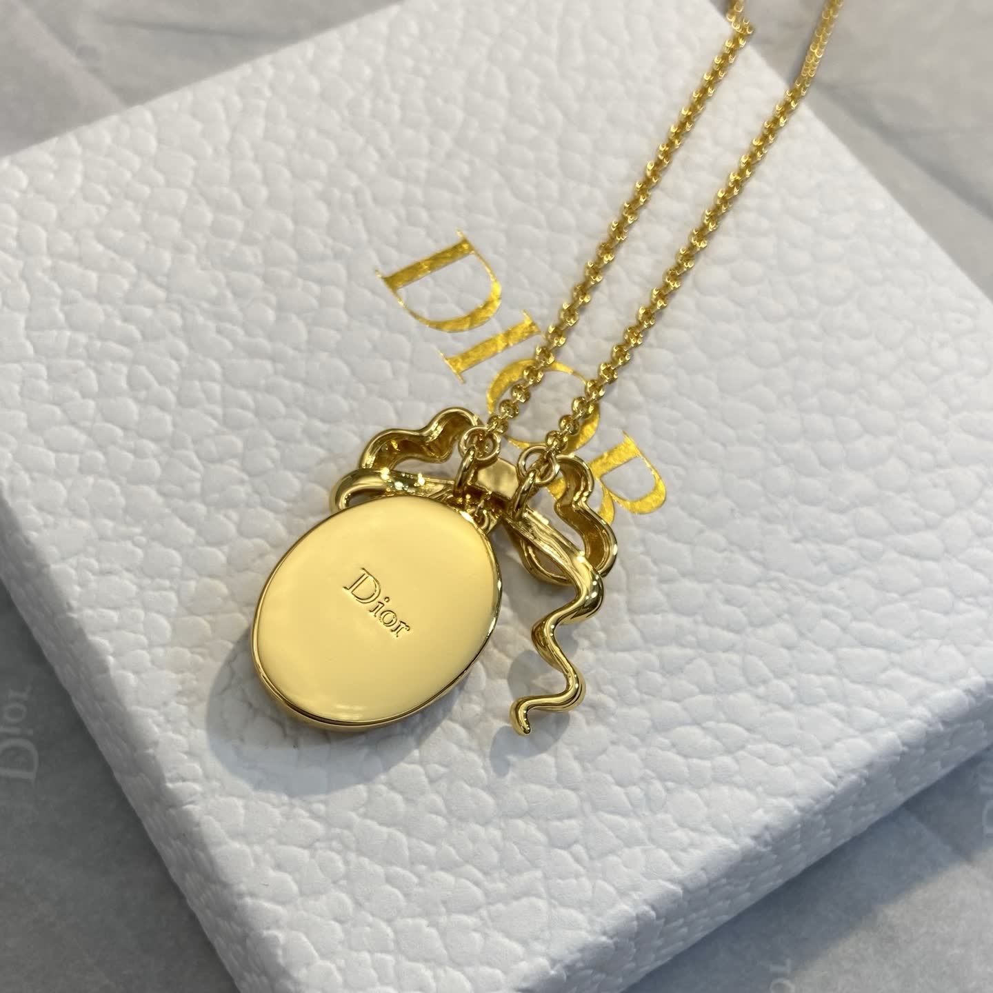 Dior Gold-Tone Pearl Pendant Necklace