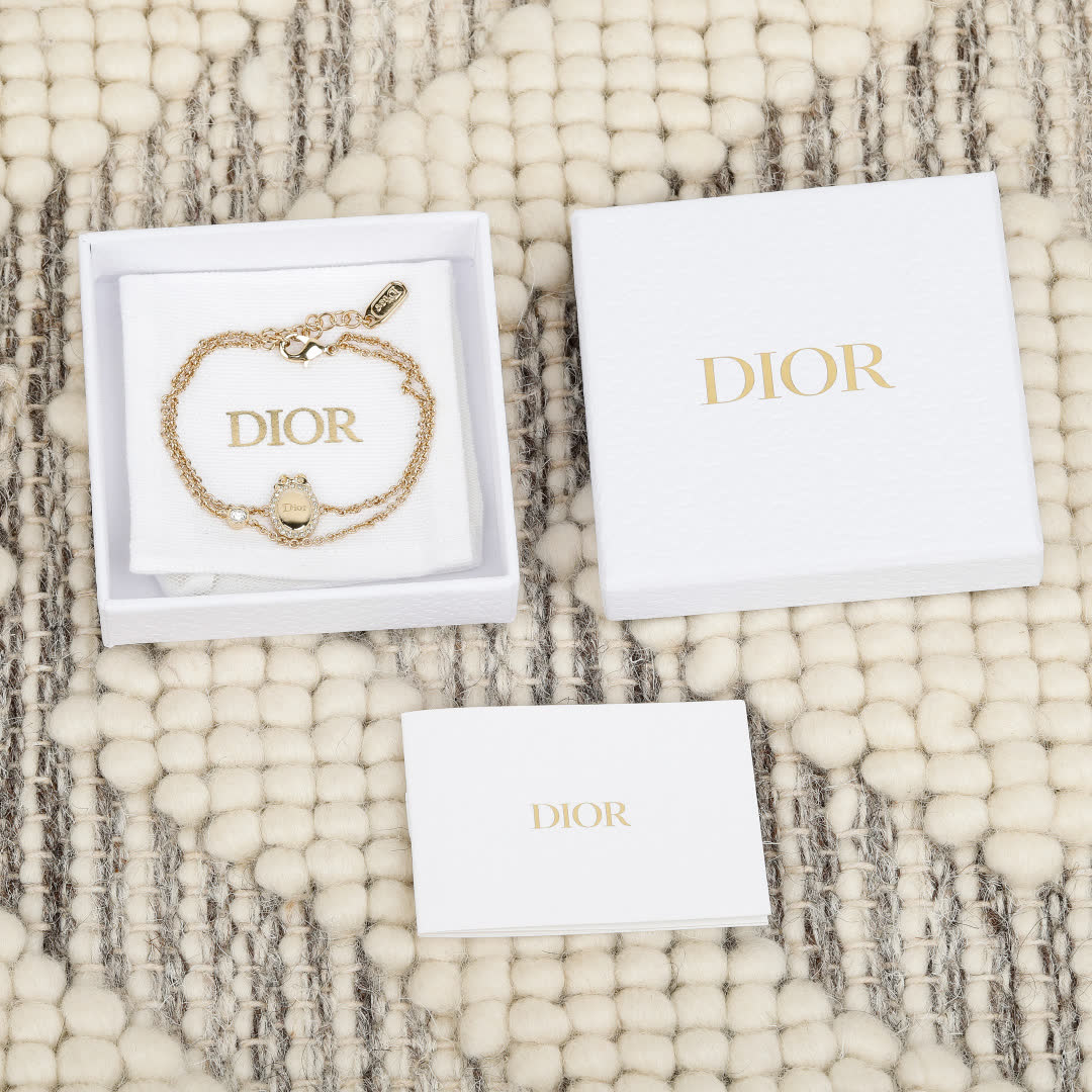 Dior Gold-Plated Heart Bracelet Dior Gold-Plated Heart Bracelet