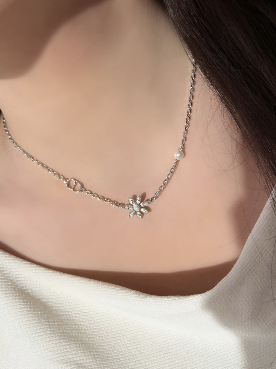 Dior Silver Anklet with Flower and Pearl Design
