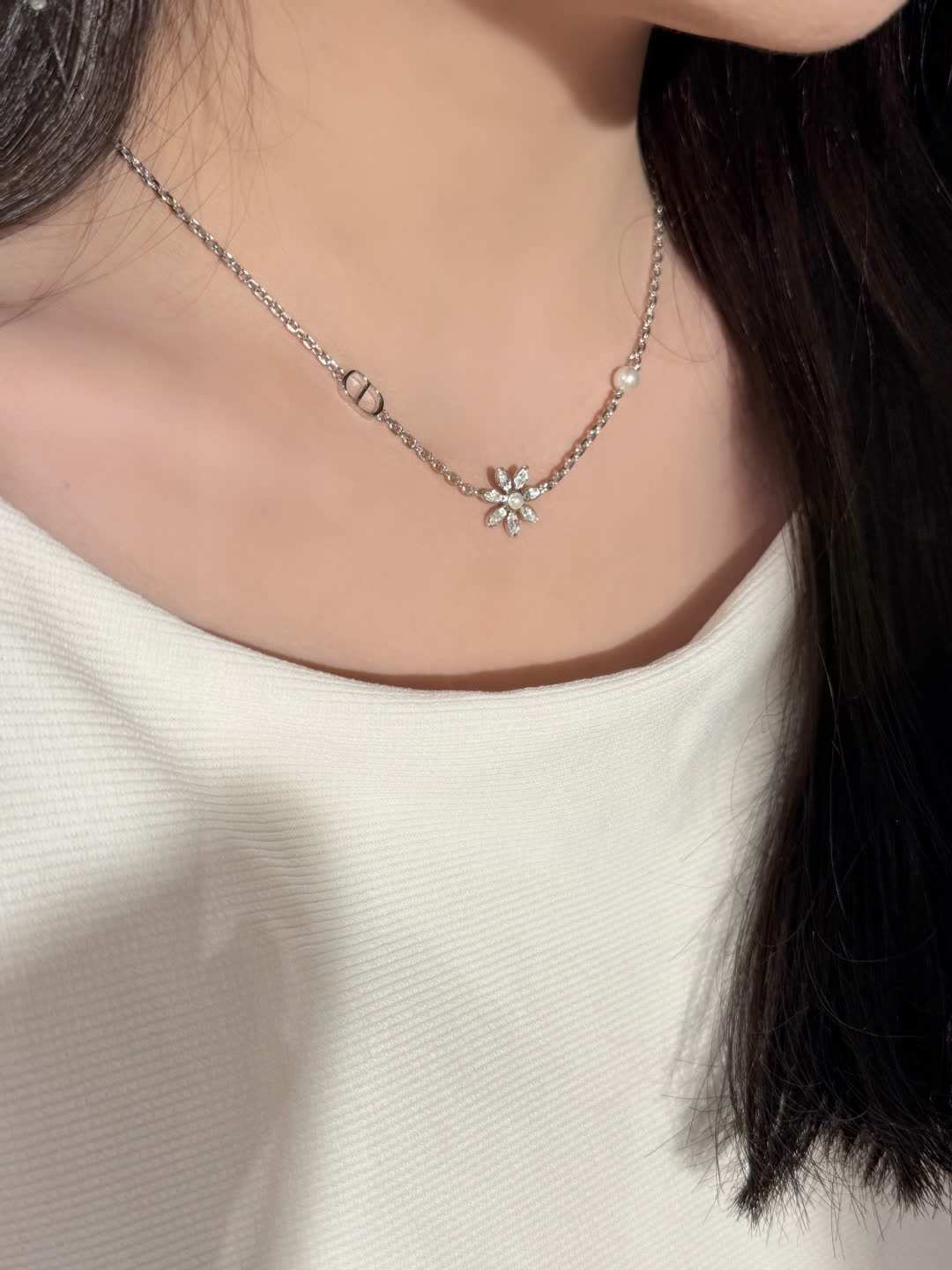 Dior Silver Anklet with Flower and Pearl Design