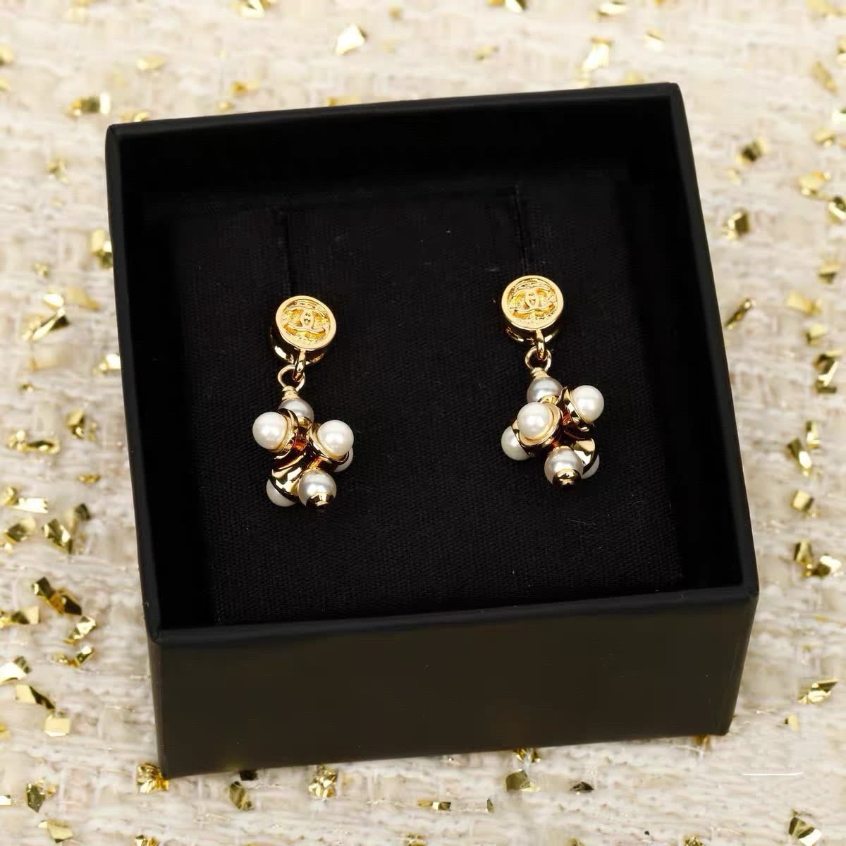 Chanel Gold-tone Necklace with Pearl and Clover Charm