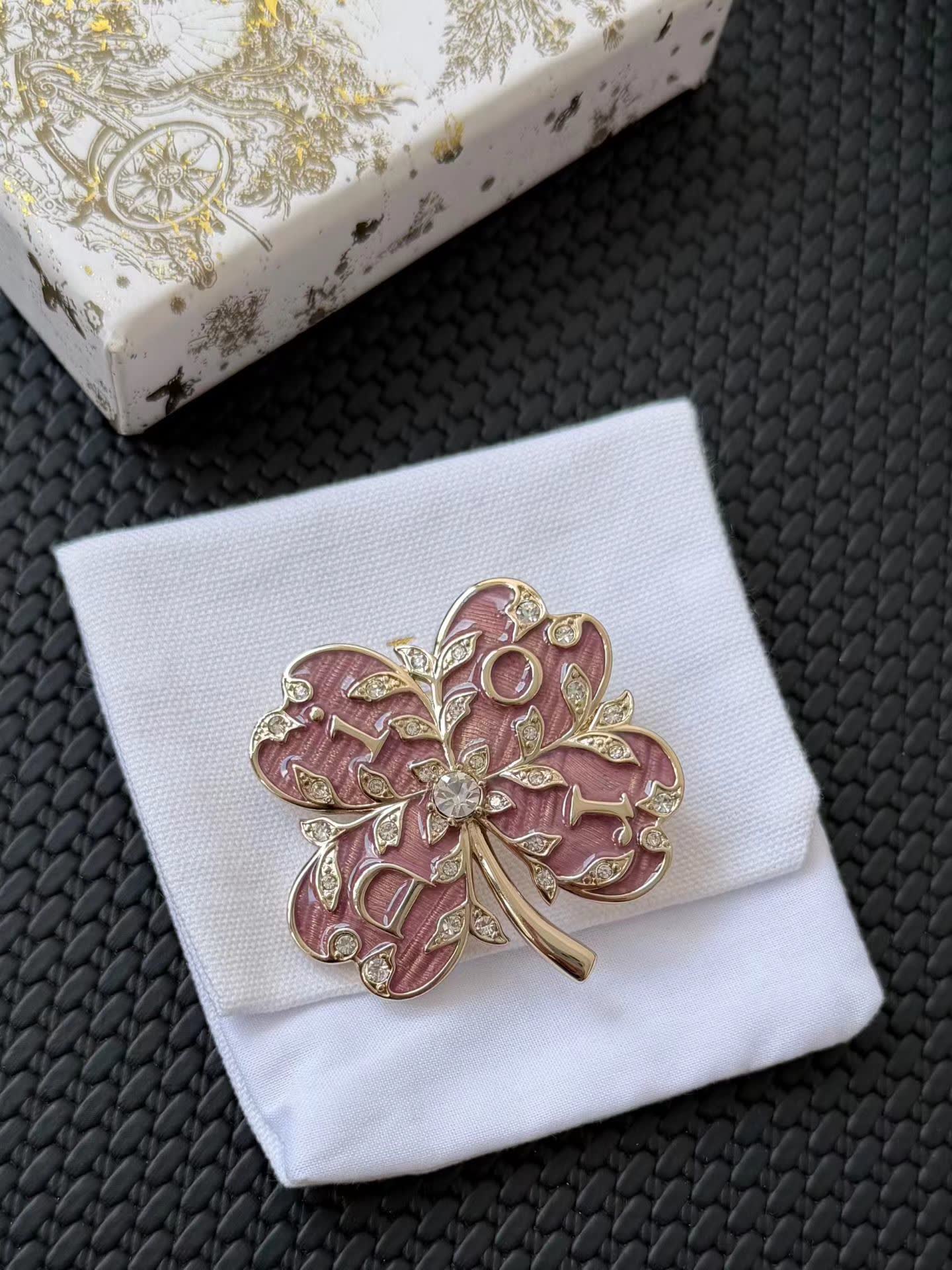 Dior Gold Clover Leaf Necklace