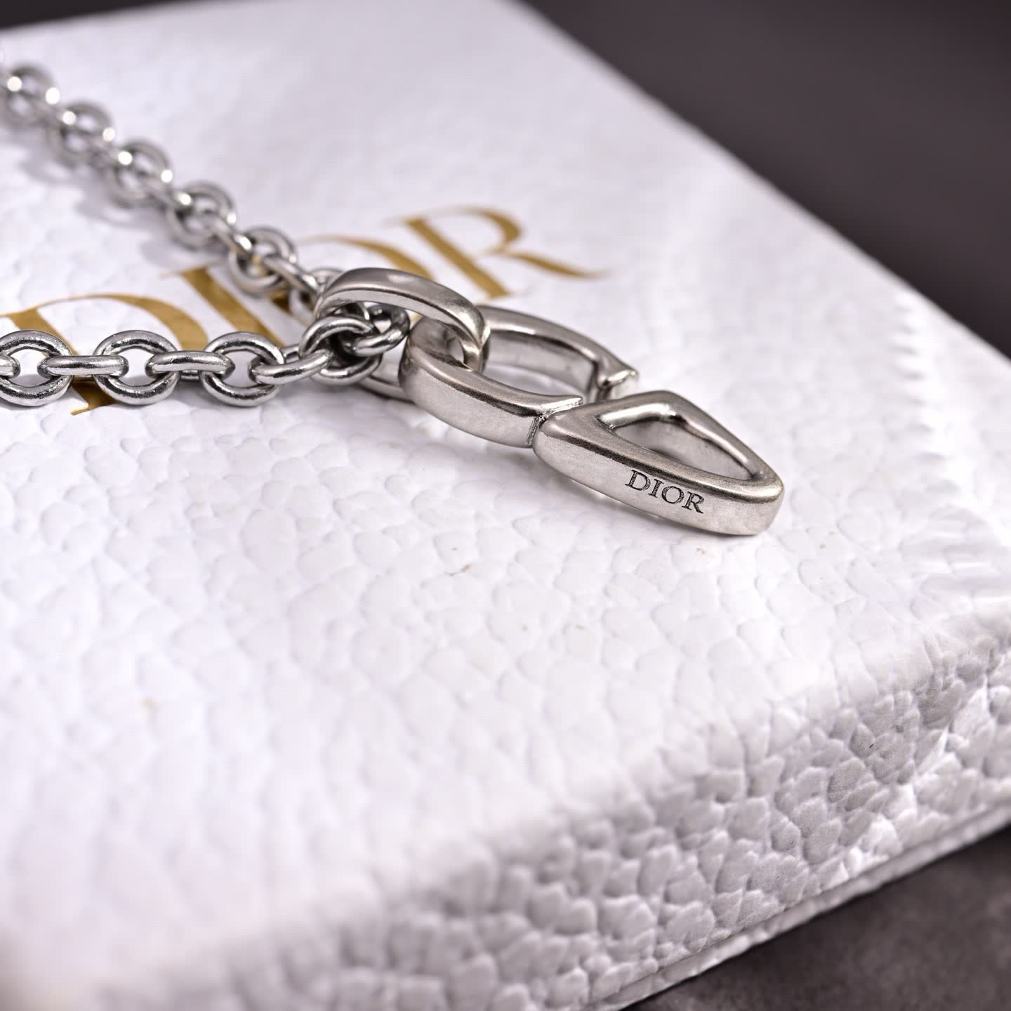 Dior/Christian Dior Men's Silver Tone Yellow Gold Plated CD Logo Pendant Necklace 2025 Spring New
