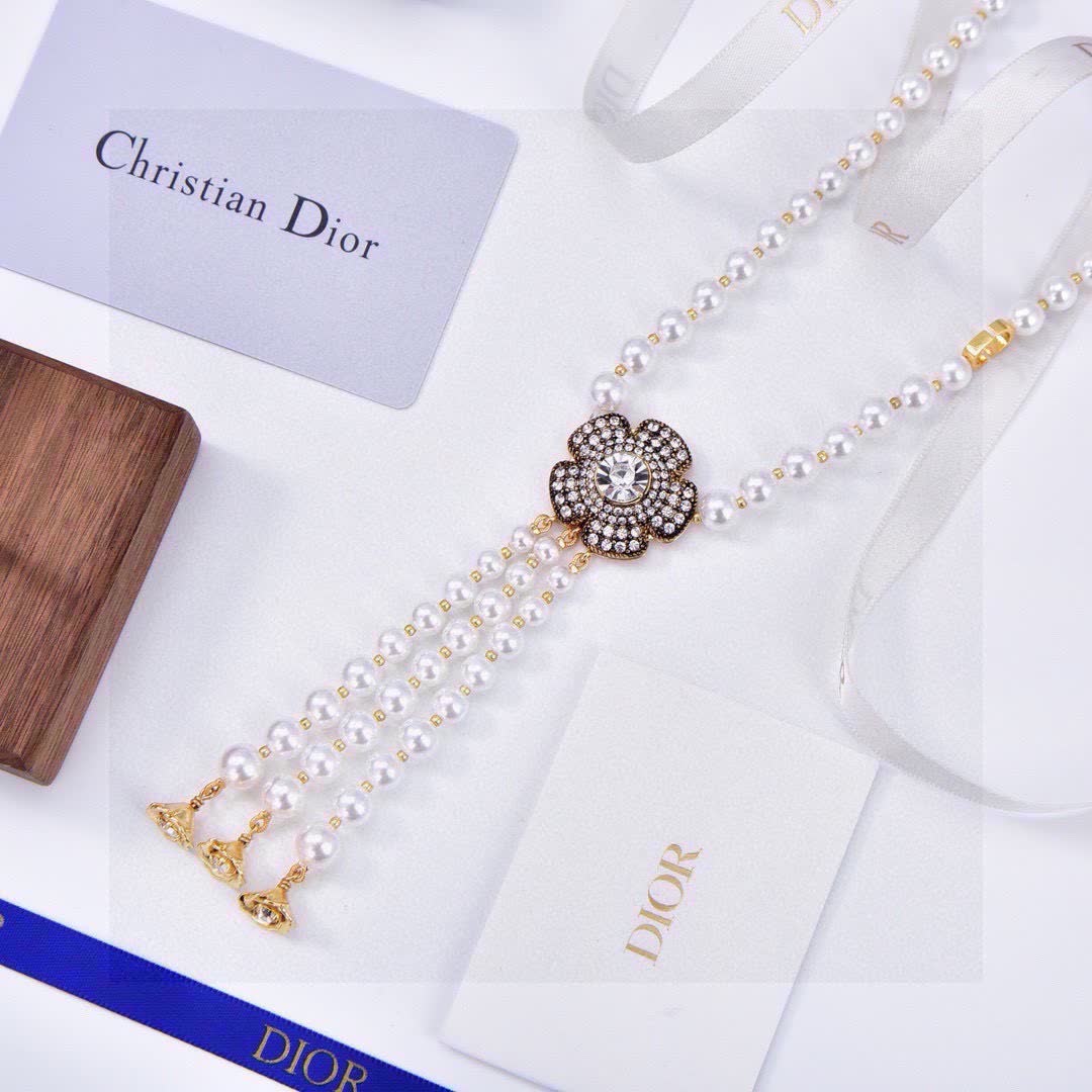 Dior Women's Diamond Flower Pendant Necklace