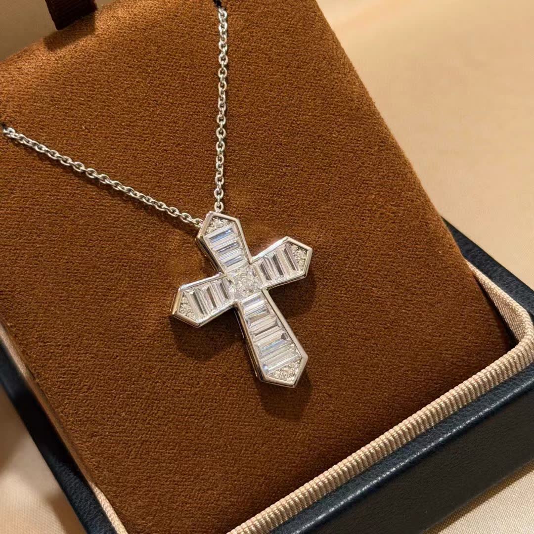 Chrome Hearts Elegant Cross Pendant Necklace with Baguette Stones