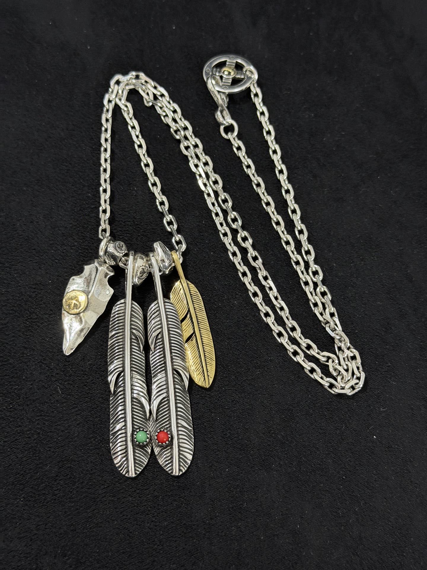 Goros Silver Feather and Leaf Toggle Necklace