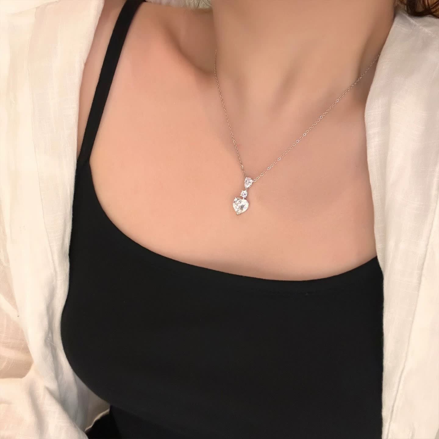 Graff Elegant Heart-Shaped Diamond Pendant Necklace