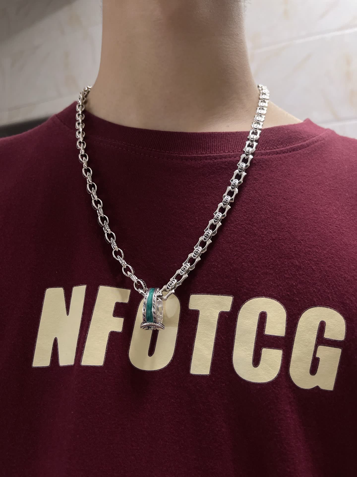 Gucci Silver Chain Necklace with Interlocking G Design