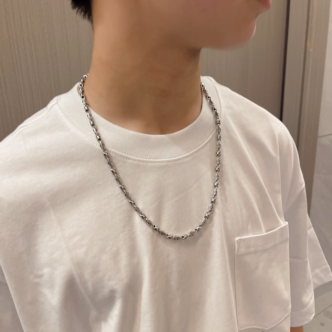 Gucci Silver Chain Necklace