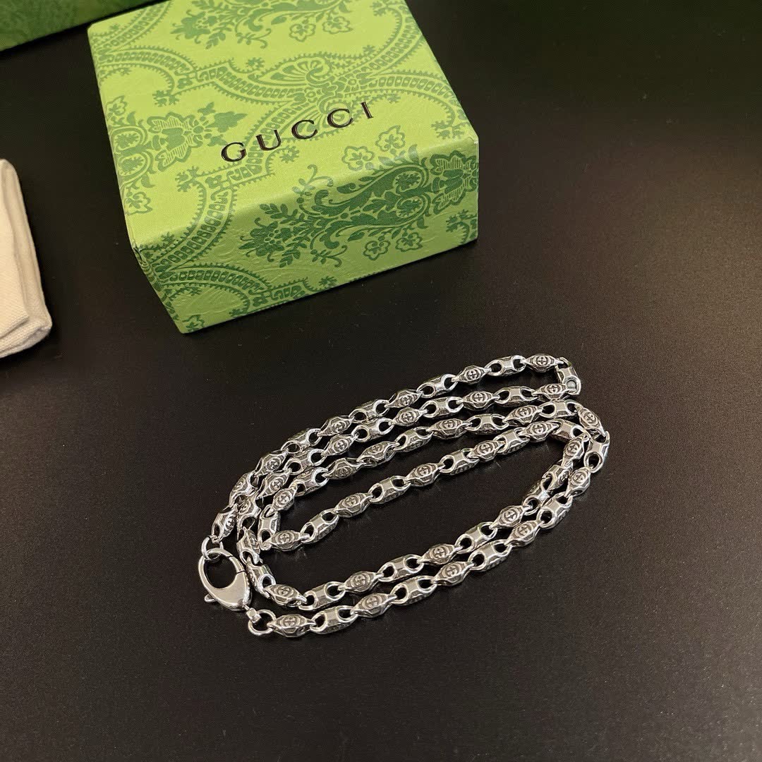 Gucci Silver Chain Necklace